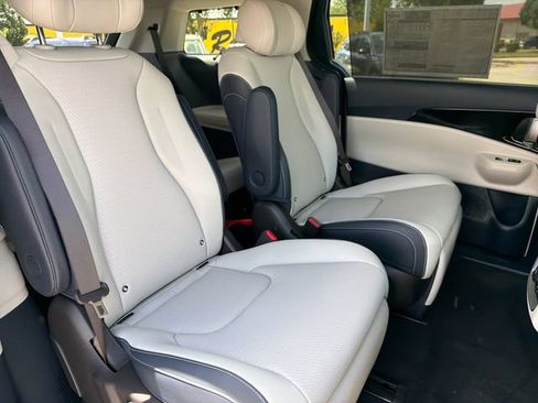 New 2026 Kia Carnival SX Prestige FWD image 22