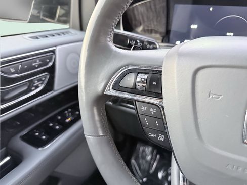 Used 2018 Lincoln Navigator Reserve w/ Technology Package image 73