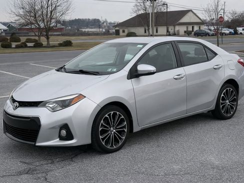 Used 2014 Toyota Corolla S Premium w/ Driver Convenience Package image 4