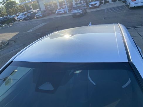 Used 2025 Toyota Camry SE FWD image 13