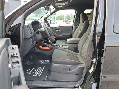 Certified 2023 Nissan Frontier PRO-4X w/ Tow Package image 15