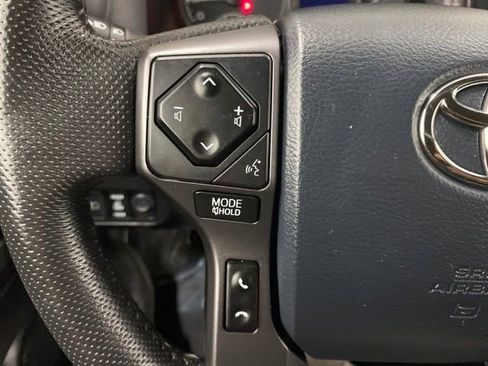 Used 2020 Toyota Tacoma TRD Off-Road image 18
