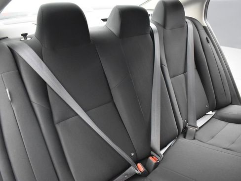 Used 2025 Nissan Sentra S image 17