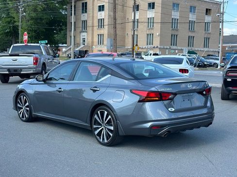 Used 2019 Nissan Altima 2.5 SR w/ SR Premium Package FWD image 7