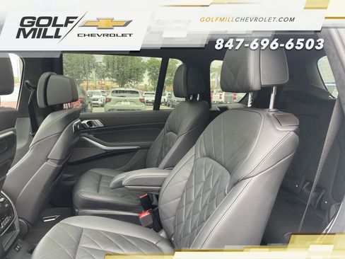 Used 2023 BMW X7 xDrive40i w/ M Sport Package AWD/4WD image 30
