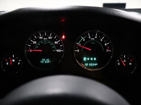 Used 2016 Jeep Wrangler Unlimited Sahara image 14