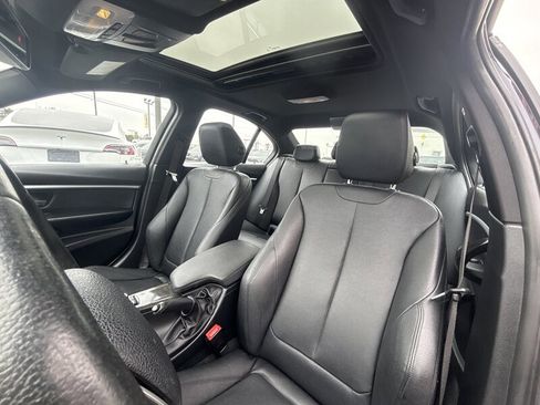 Used 2017 BMW 330i Sedan image 13
