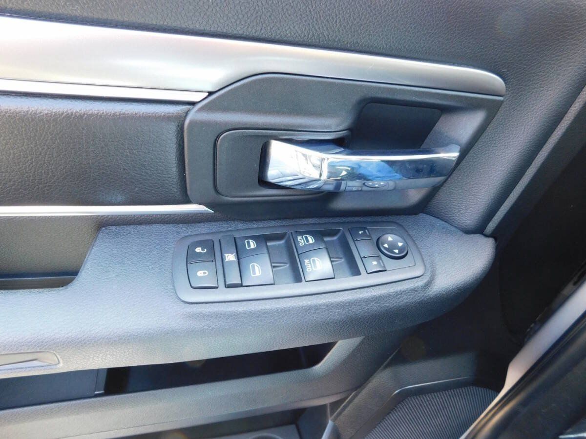 Used 2021 RAM 1500 Warlock w/ Electronics Group AWD/4WD image 17