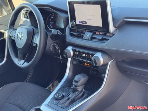 Certified 2025 Toyota RAV4 LE AWD/4WD image 12