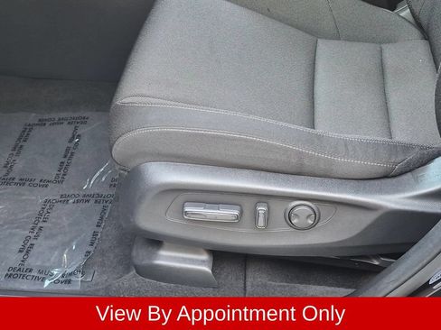 Used 2025 Honda CR-V EX image 17