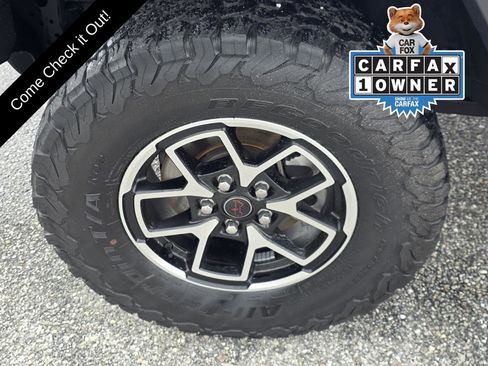Used 2025 Jeep Wrangler Unlimited Rubicon AWD/4WD image 38