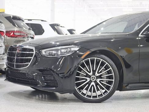 Used 2021 Mercedes-Benz S 580 4MATIC Sedan image 2