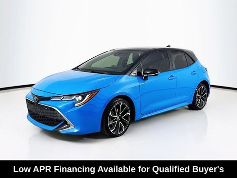 Used 2021 Toyota Corolla XSE FWD image 3
