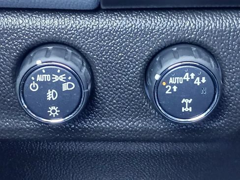 Used 2019 Chevrolet Colorado Z71 AWD/4WD image 21