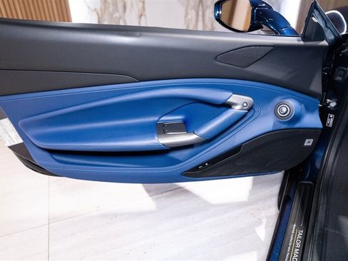 Used 2022 Ferrari F8 Tributo RWD image 27