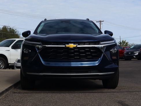 Used 2024 Chevrolet Trax LT w/ Driver Confidence Package image 17