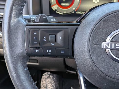 Used 2022 Nissan Rogue Platinum w/ Head-Up Display Package FWD image 28