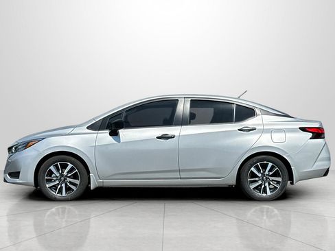 Used 2025 Nissan Versa S w/ S Plus Package image 7