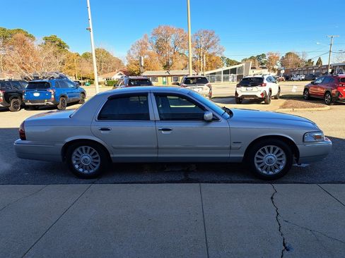 Used 2009 Mercury Grand Marquis LS image 7