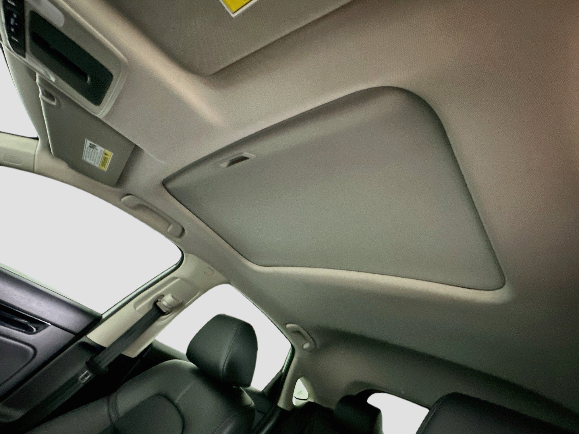 Used 2024 Honda Civic EX-L image 25
