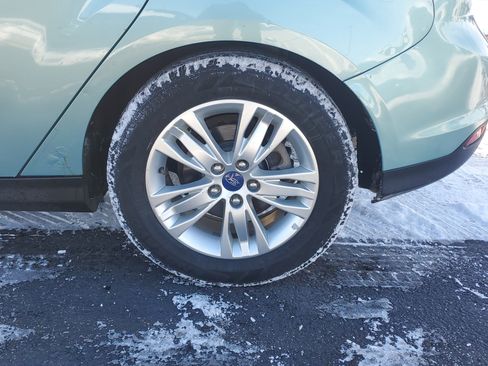 Used 2012 Ford Focus SEL image 5