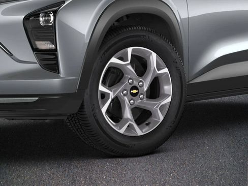 New 2026 Chevrolet Trax LT w/ Driver Confidence Package FWD image 4