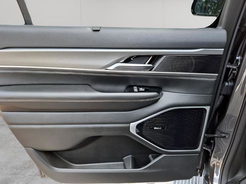 New 2026 Jeep Grand Wagoneer L Limited image 17