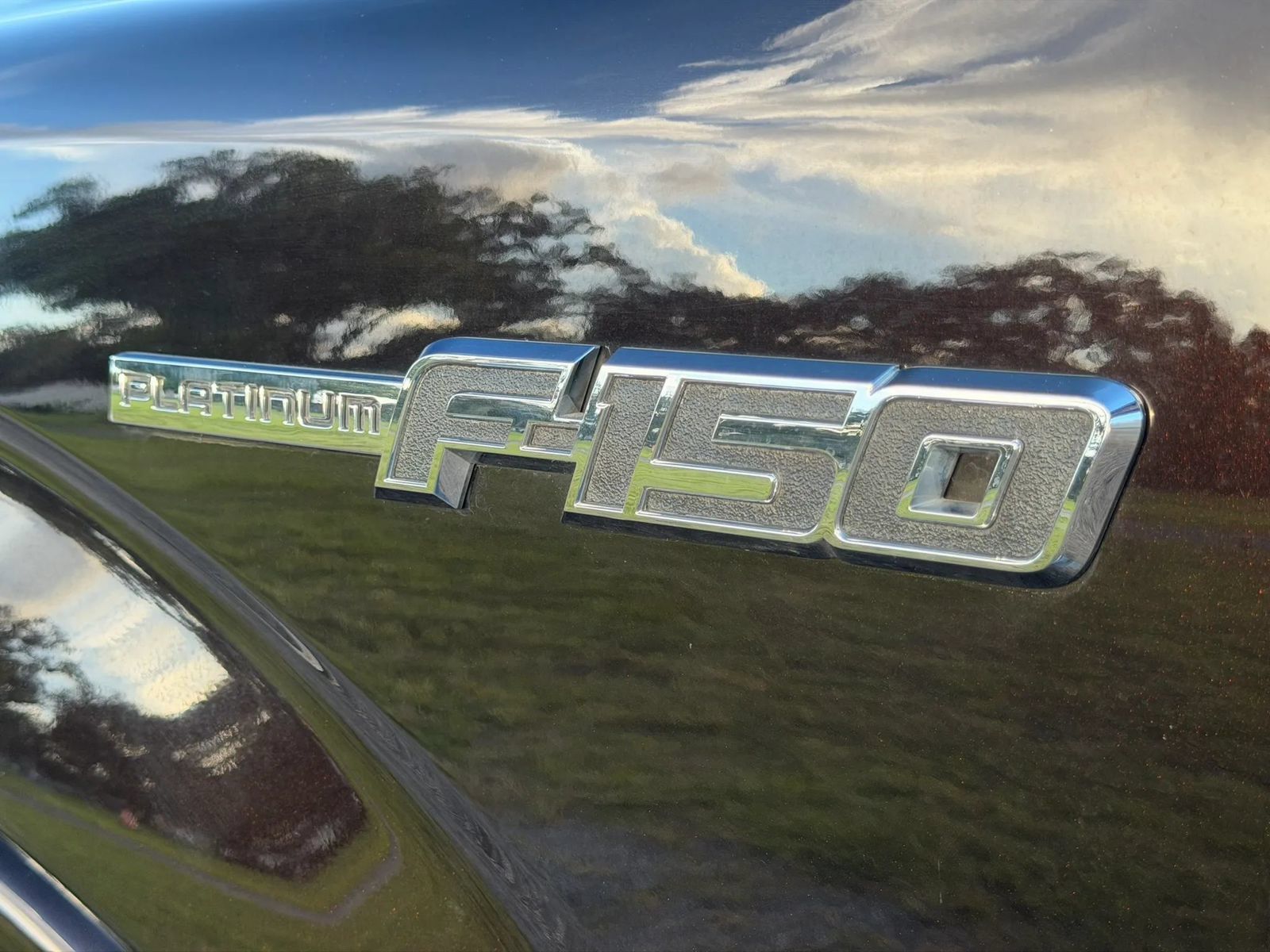 Used 2014 Ford F150 Platinum AWD/4WD image 22