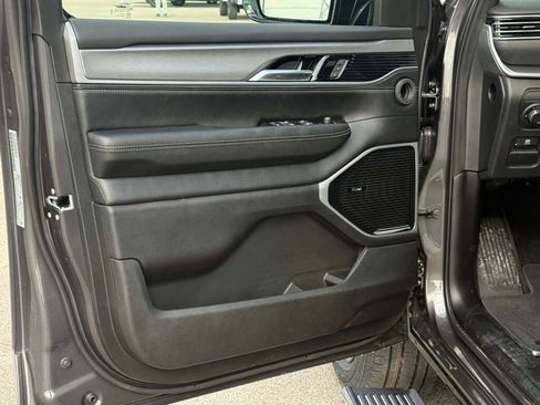 New 2026 Jeep Grand Wagoneer L Limited image 24