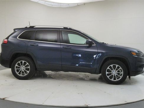 Used 2021 Jeep Cherokee Latitude Lux w/ Comfort/Convenience Group image 8
