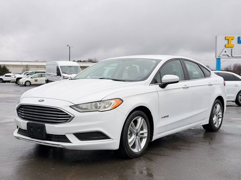 Used 2018 Ford Fusion S image 10