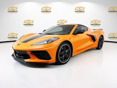 Used 2023 Chevrolet Corvette Stingray Coupe w/ Z51 Performance Package RWD image 3