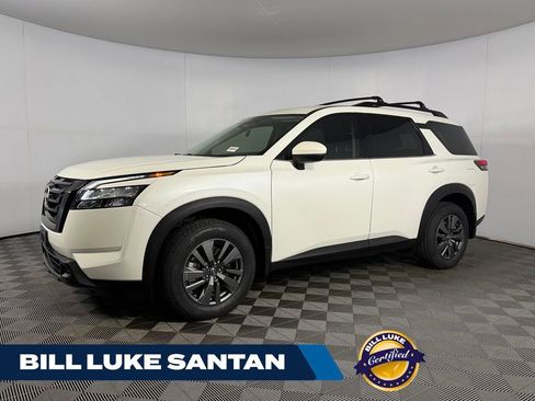 Used 2024 Nissan Pathfinder SV w/ Black Appearance Package FWD image 1