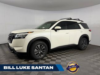 Used 2024 Nissan Pathfinder SV w/ Black Appearance Package FWD video 1