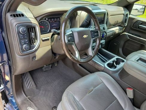 Used 2020 Chevrolet Silverado 1500 LTZ w/ LTZ Premium Package AWD/4WD image 3
