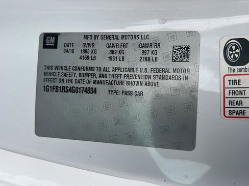 Used 2016 Chevrolet Camaro LT image 33