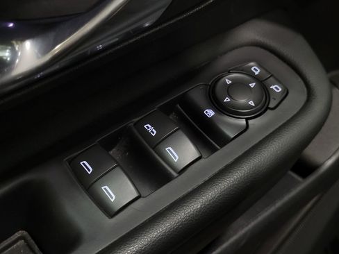 Used 2024 GMC Terrain SLE image 27