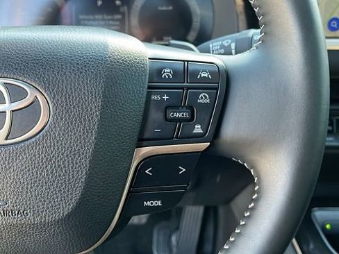 Used 2025 Toyota Crown Signia image 10