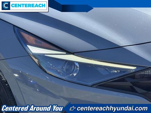 Used 2023 Hyundai Elantra SEL image 7