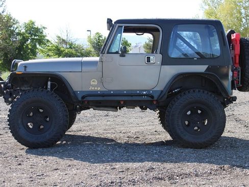 Used 1988 Jeep Wrangler Sahara AWD/4WD image 15