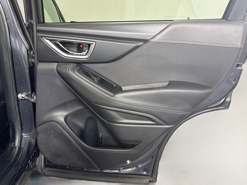 Used 2019 Subaru Forester Premium AWD/4WD image 28