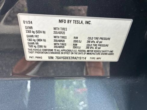 Used 2024 Tesla Model Y Long Range AWD/4WD image 3