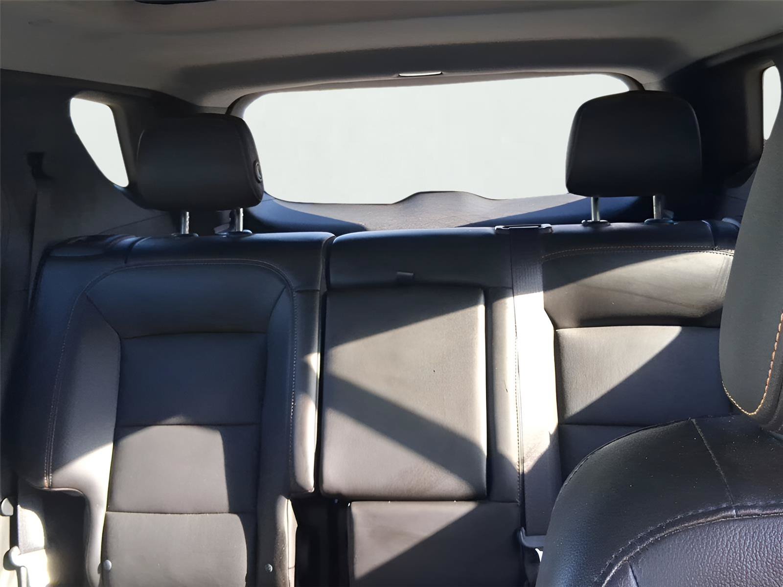 Used 2018 Chevrolet Equinox Premier FWD image 12