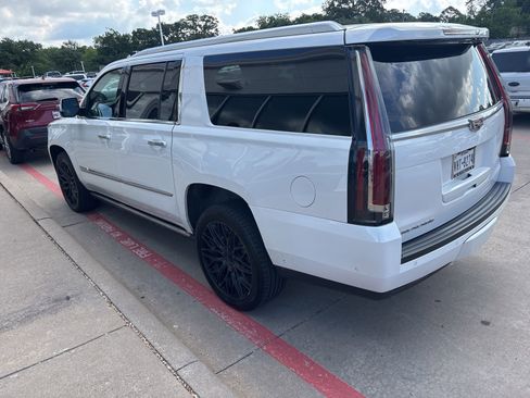 Used 2018 Cadillac Escalade ESV Premium Luxury AWD/4WD image 5