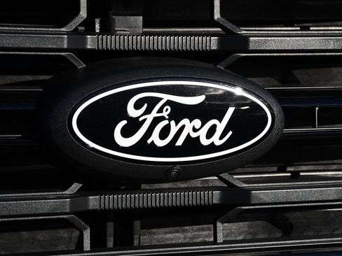 New 2025 Ford F150 XLT w/ Equipment Group 302A MID AWD/4WD image 35