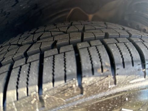 Used 2023 Kia Telluride EX FWD image 28