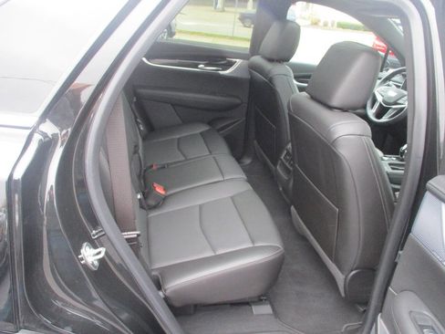 Used 2024 Cadillac XT5 Premium Luxury image 15