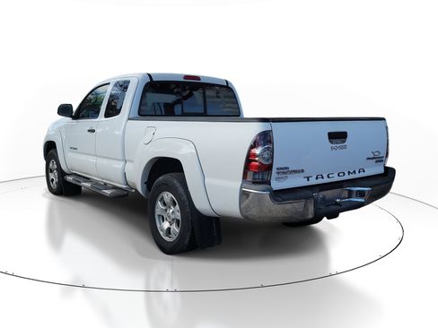 Used 2013 Toyota Tacoma PreRunner w/ SR5 Pkg image 4