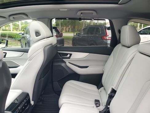 Used 2024 Acura MDX FWD w/ Technology Package image 12
