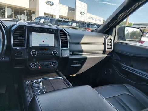 Used 2021 Ford Expedition Max Limited AWD/4WD image 12